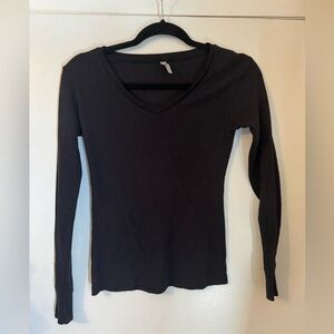 Cool story black long sleeved shirt size medium